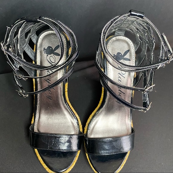 ❤️Playboy Sexy wedge strappy heels 👠 Black, NWOT Size 6 - Picture 1 of 14